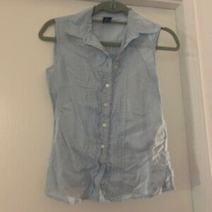 Blue collared sleeveless blouse